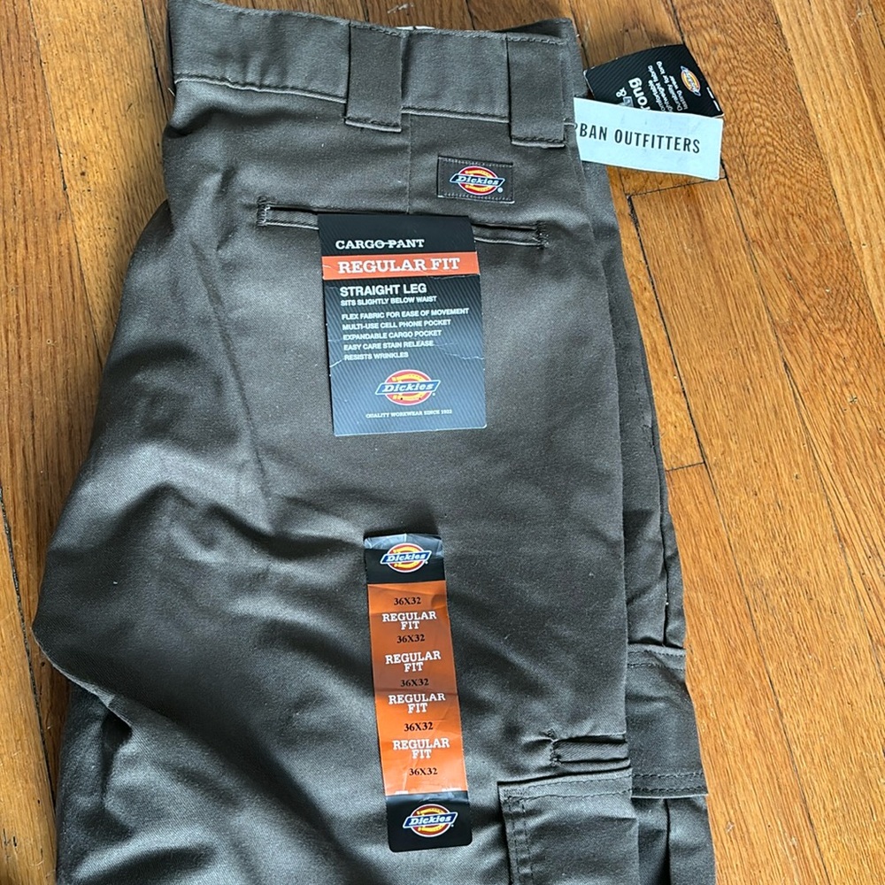 ARMY GREEN DICKIE CARGOS